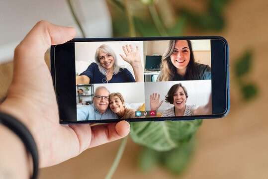 5G Connectivity Designed for Families in UAE